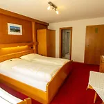 Bed & Breakfast Haus Josef *