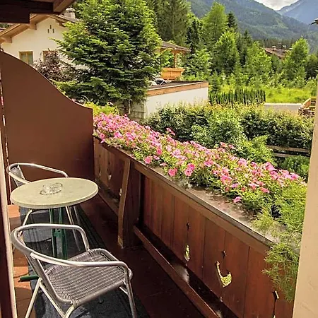 Haus Josef Bed & Breakfast