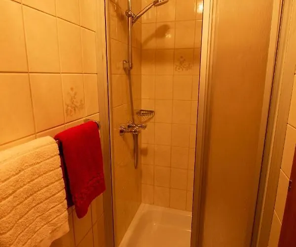 فندق مبيت وإفطار Haus Josef مايرهوفن