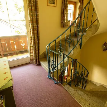 Haus Josef Bed & Breakfast
