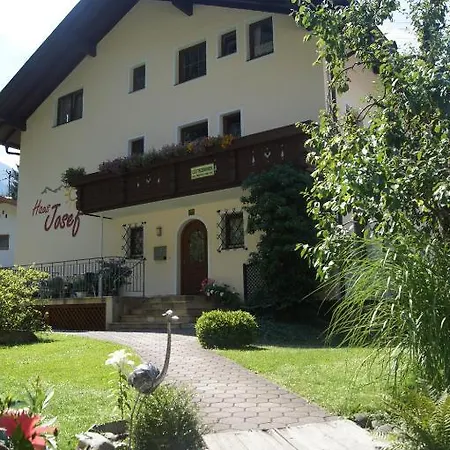 Bed & Breakfast Haus Josef *